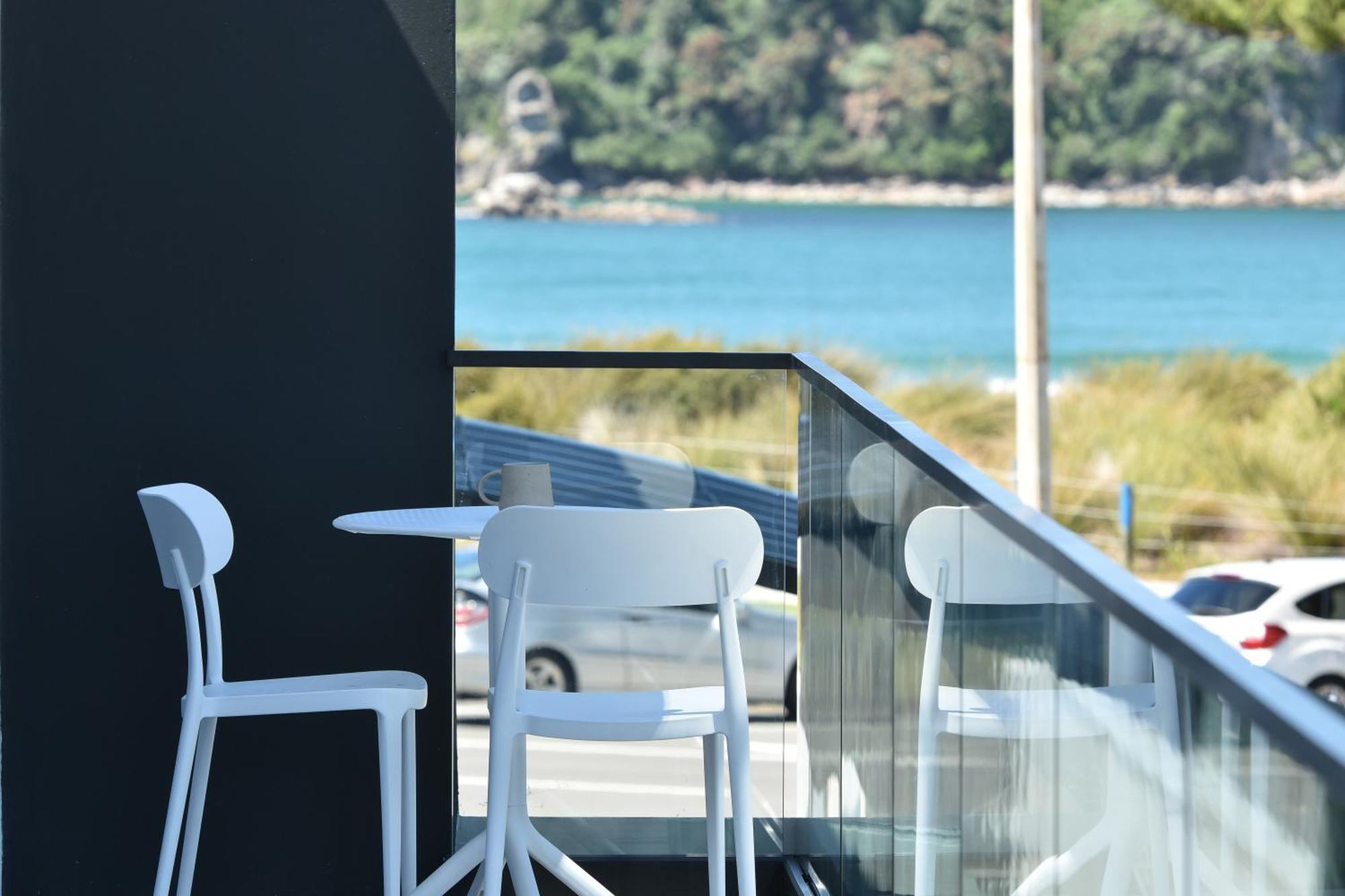 Belle Mer Beachfront Apartments - Self Serviced Маунт-Маунгани Экстерьер фото