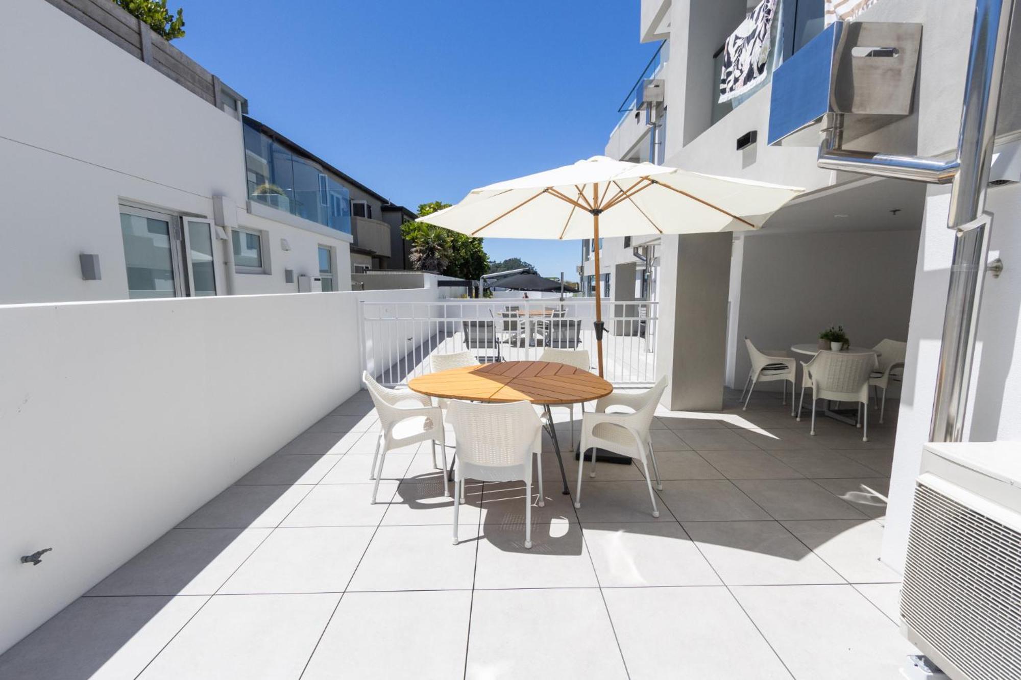Belle Mer Beachfront Apartments - Self Serviced Маунт-Маунгани Экстерьер фото