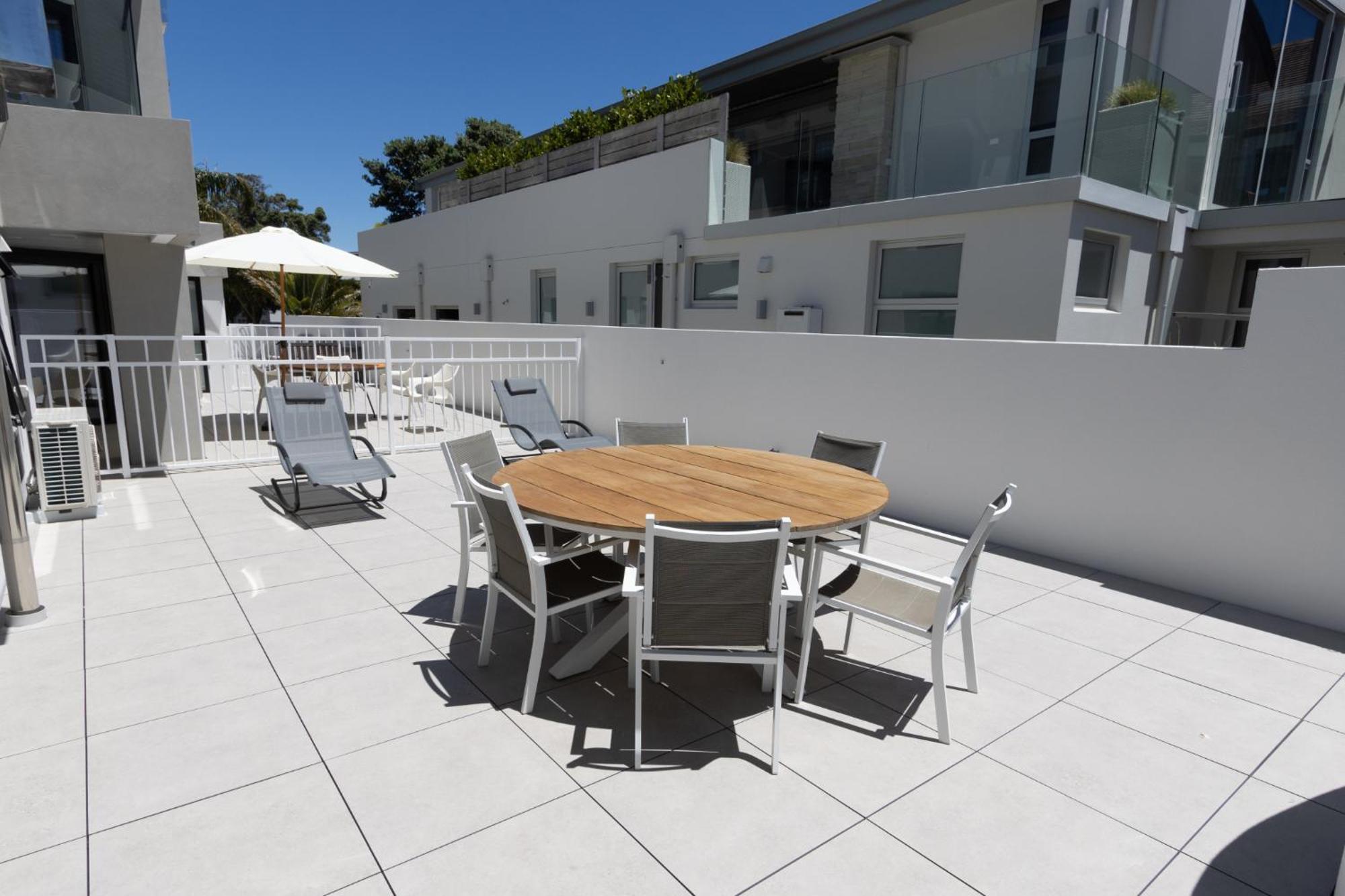 Belle Mer Beachfront Apartments - Self Serviced Маунт-Маунгани Экстерьер фото